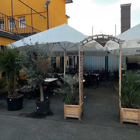 Gasthof Stern Asteri Frickenhausen  エクステリア 写真